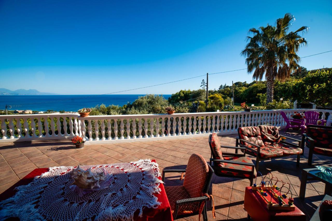 Chiaro Di Luna * Villammare