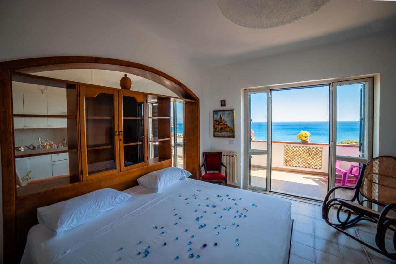 Chiaro Di Luna Maison d'hôtes *
